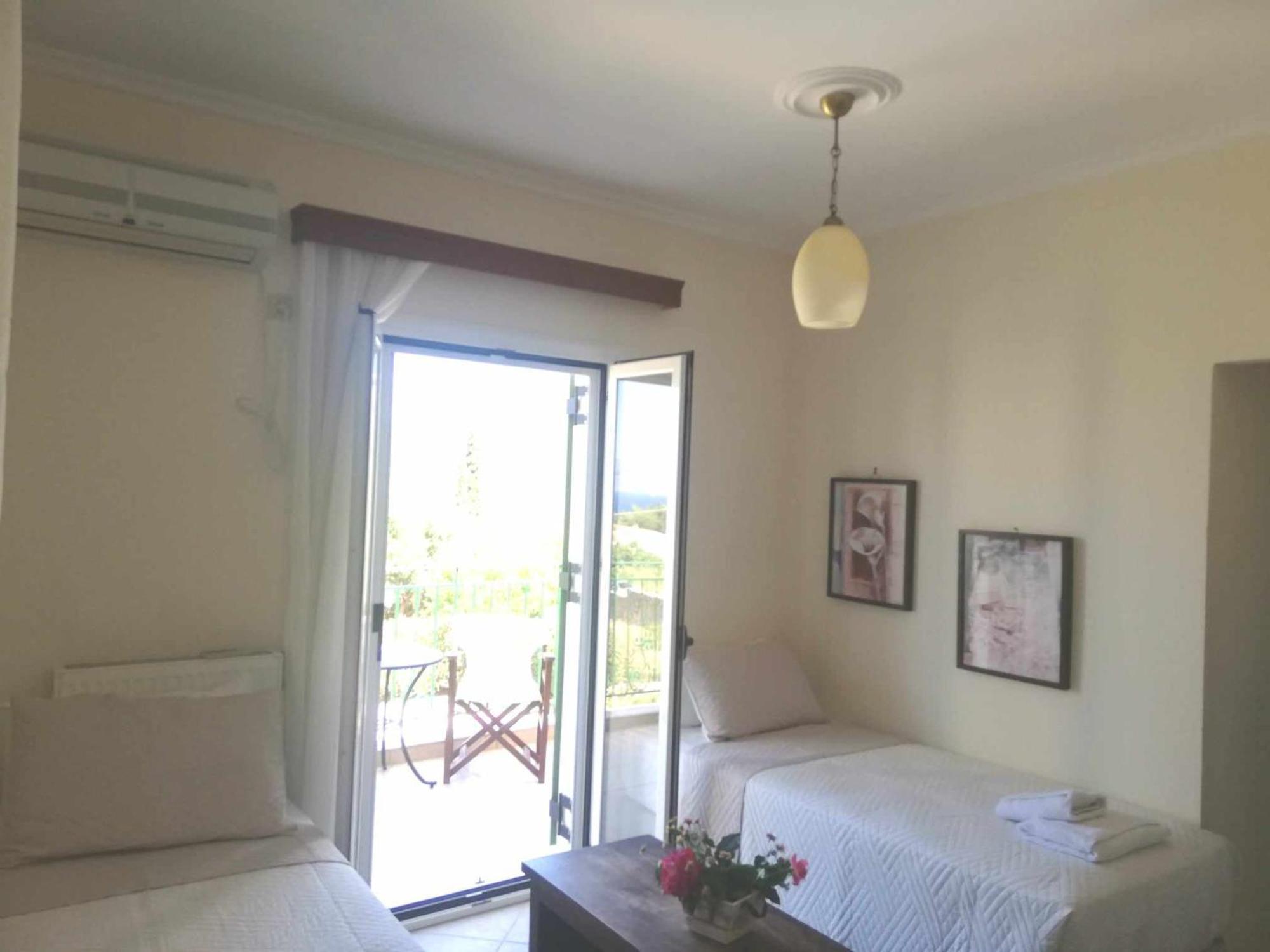 Iliachtides Villas Karavomylos Extérieur photo