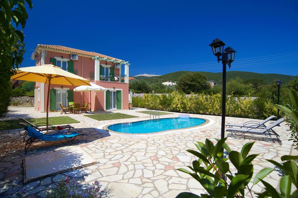 Iliachtides Villas Karavomylos Chambre photo